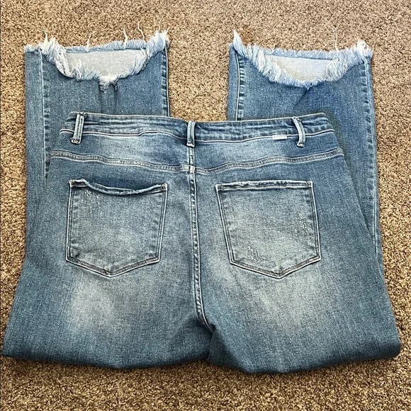 Risen High Rise Extra wide leg cropped jeans - Picture 4 of 6